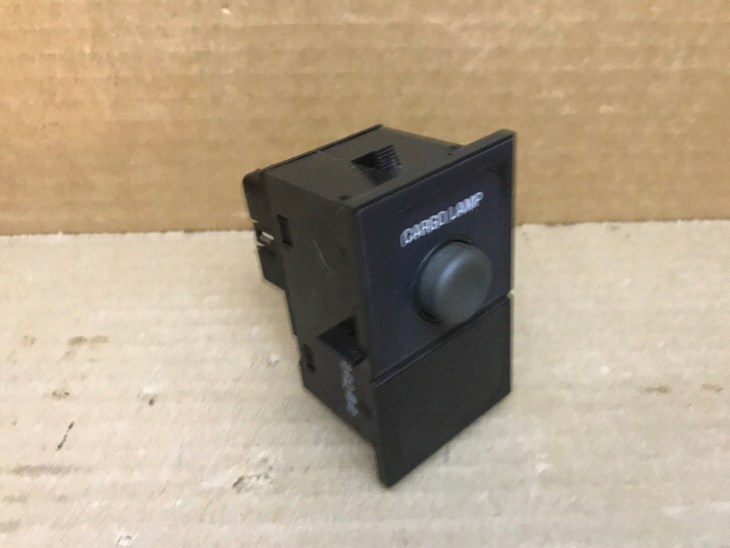99 02 GMC Sierra Chevy Silverado Cargo Lamp Light Switch Button Control 157141591