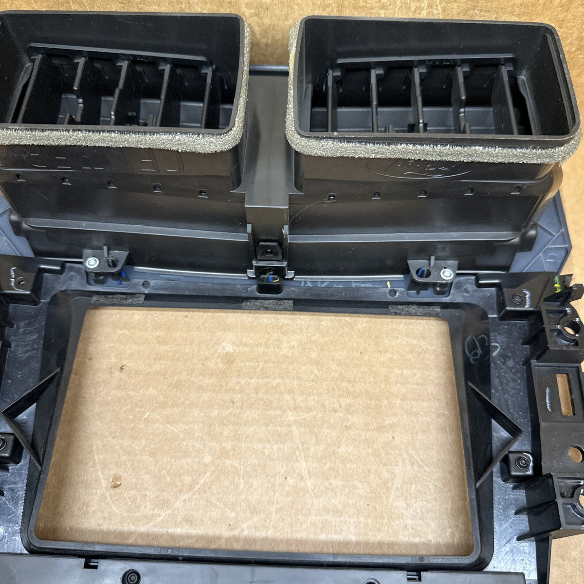 2011 2015 Ford Explorer 8" Sony Radio Climate Control Panel Bezel EB5T 18A802 HA6