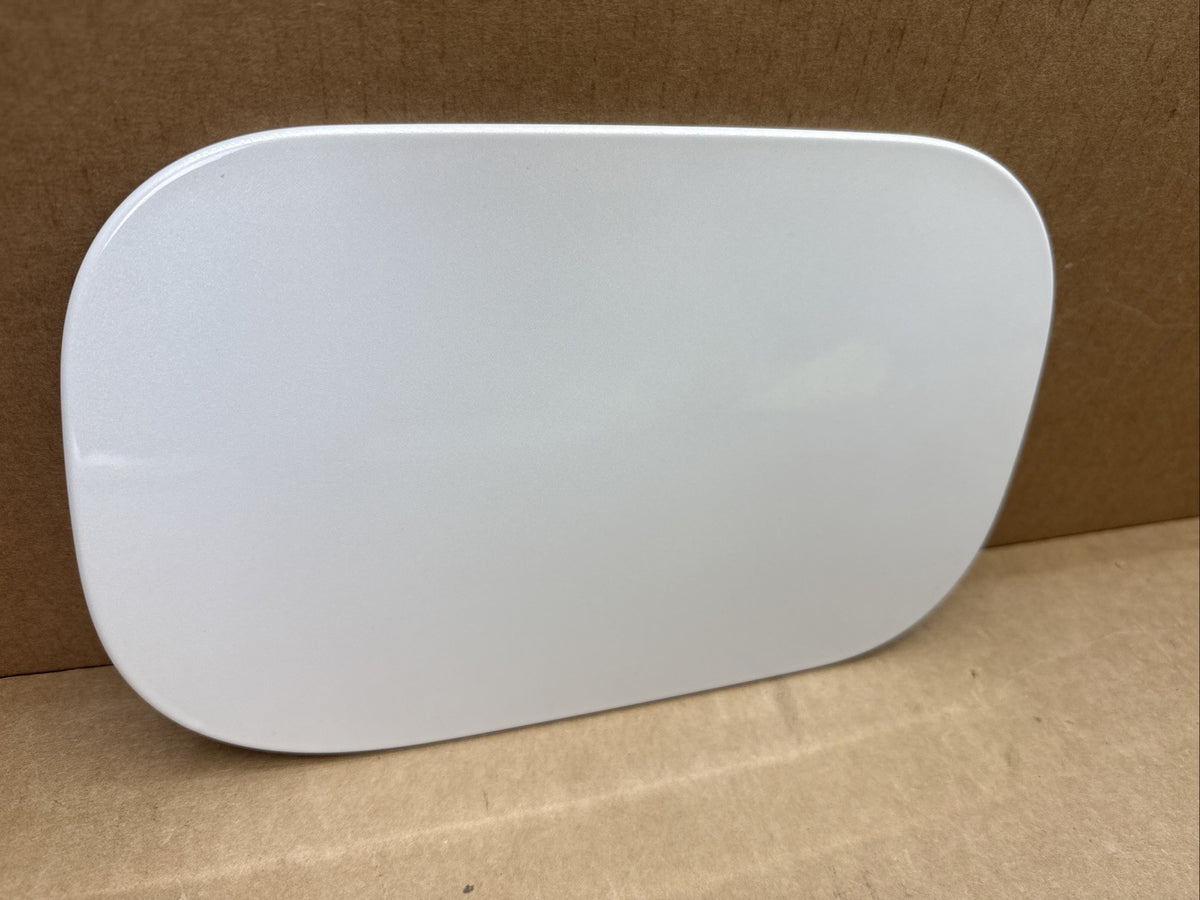 2018-2024 Chevy Equinox Fuel Gas Tank Filler Door Lid Cover OEM G1W White Pearl1