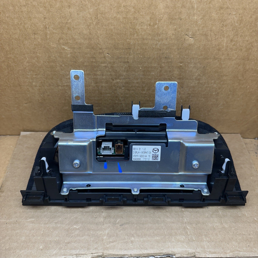 2014 2018 Mazda 3 Audio Radio Navigation Info Display Screen OEM B61A 61 1J08