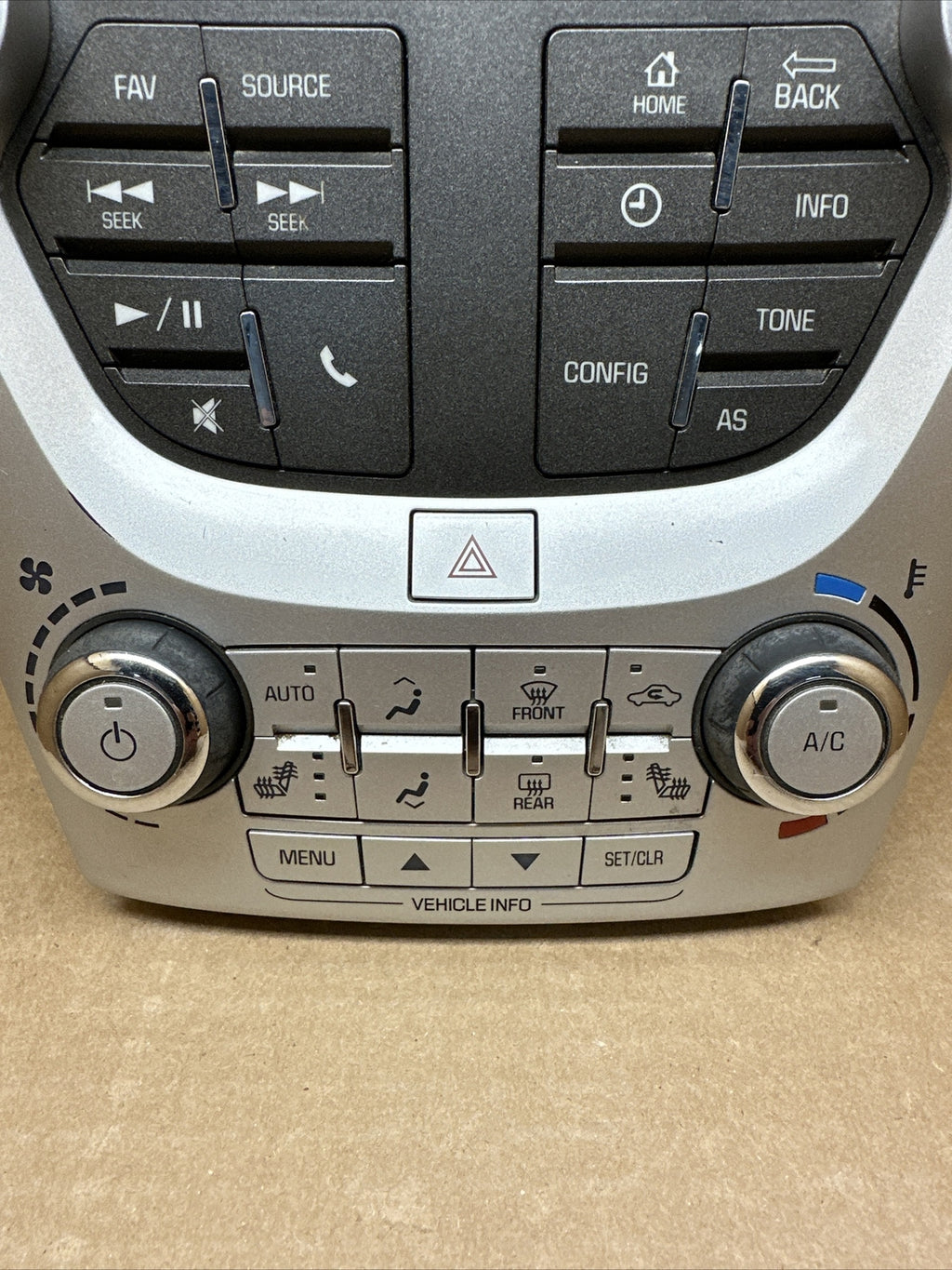 2016 2017 GMC Terrain Radio Face Climate Control Panel Bezel 840966901