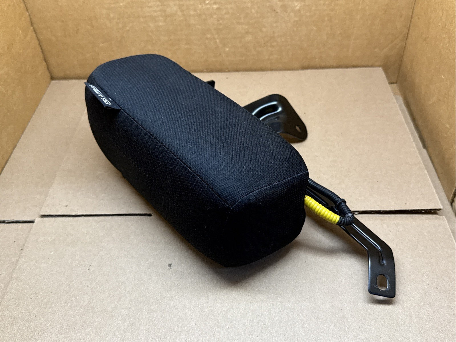 2020 2022 Nissan Rogue Sport Rear Left Driver Side Seat Airbag Bolster7