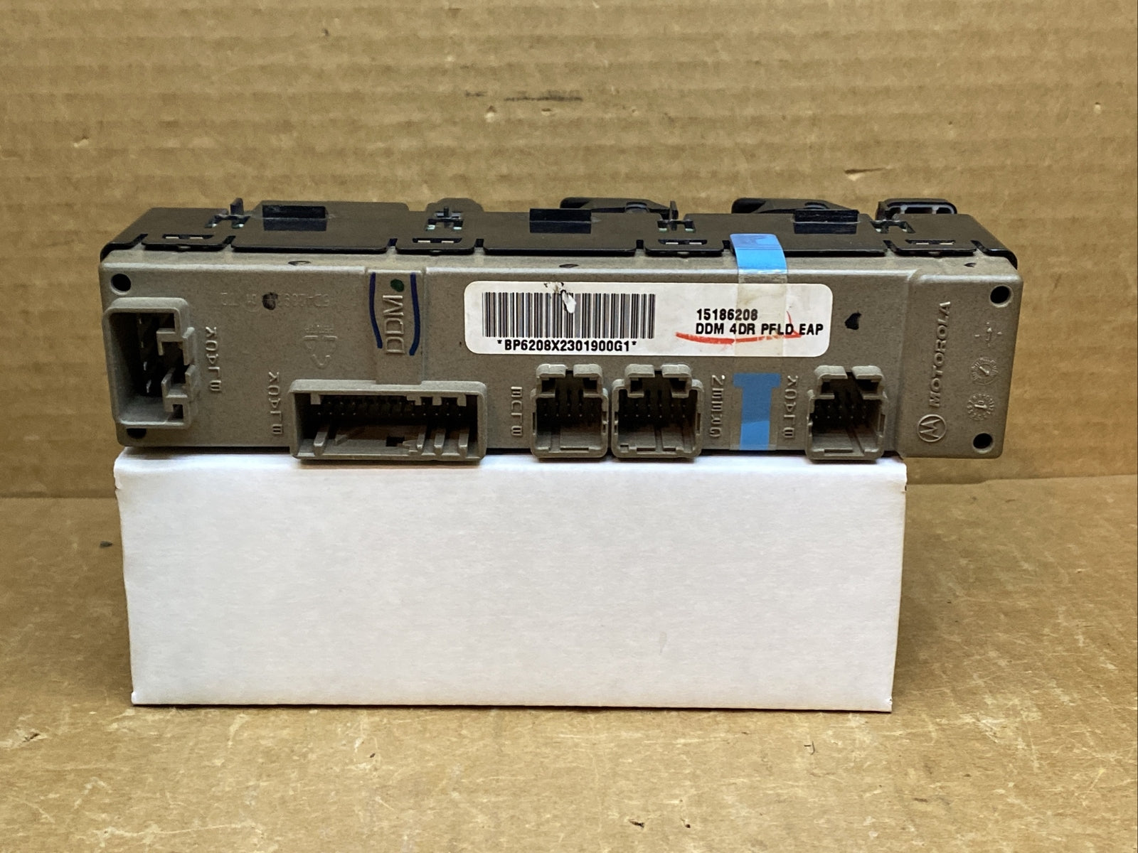 03 06 Tahoe Yukon Silverado Front Driver Door Window Control Switch OEM 151862086