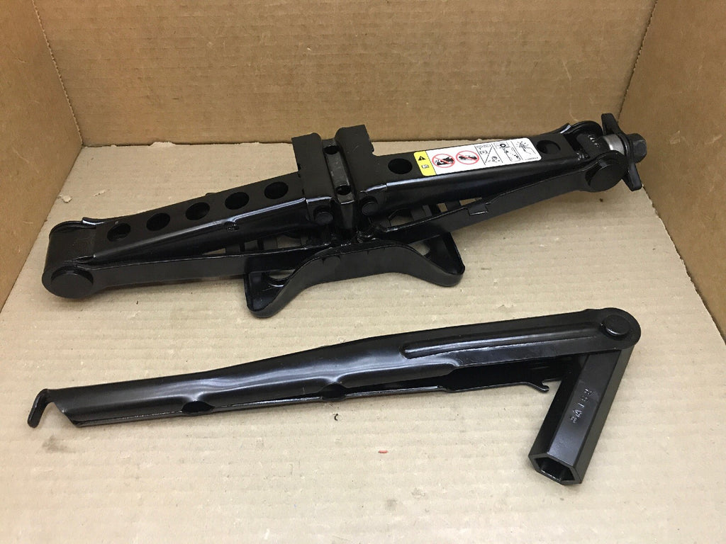 05 10 300 05 08 Magnum 08 10 Charger Challenger 07 12 Caliber Jack Tool Set1