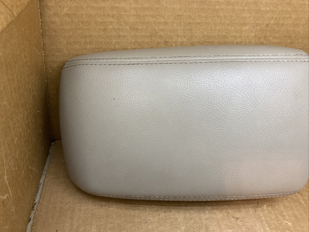 2012 2014 Ford Focus Center Console Lid Armrest Arm Rest Long Version Beige Tan1