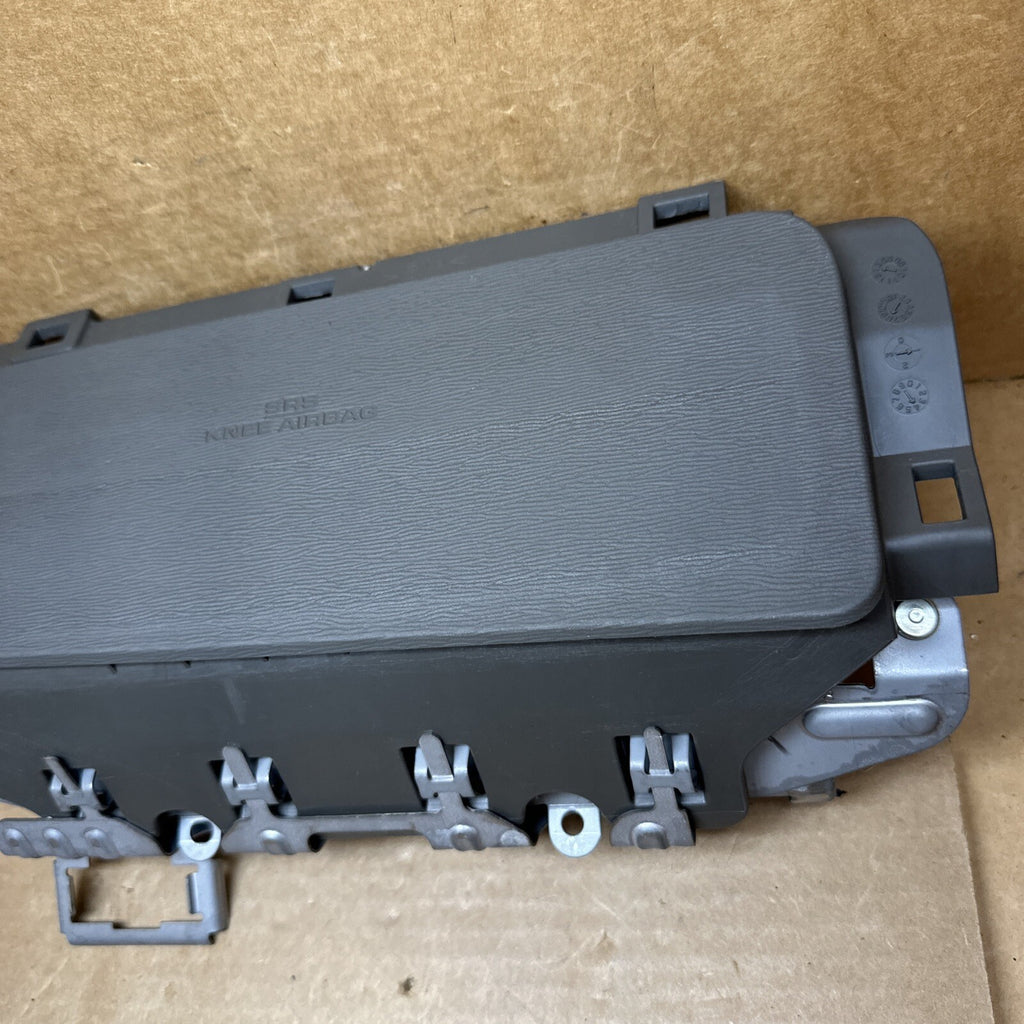 2013 Toyota Sienna Front Left Side Driver Knee Lower Air Bag Airbag LB427