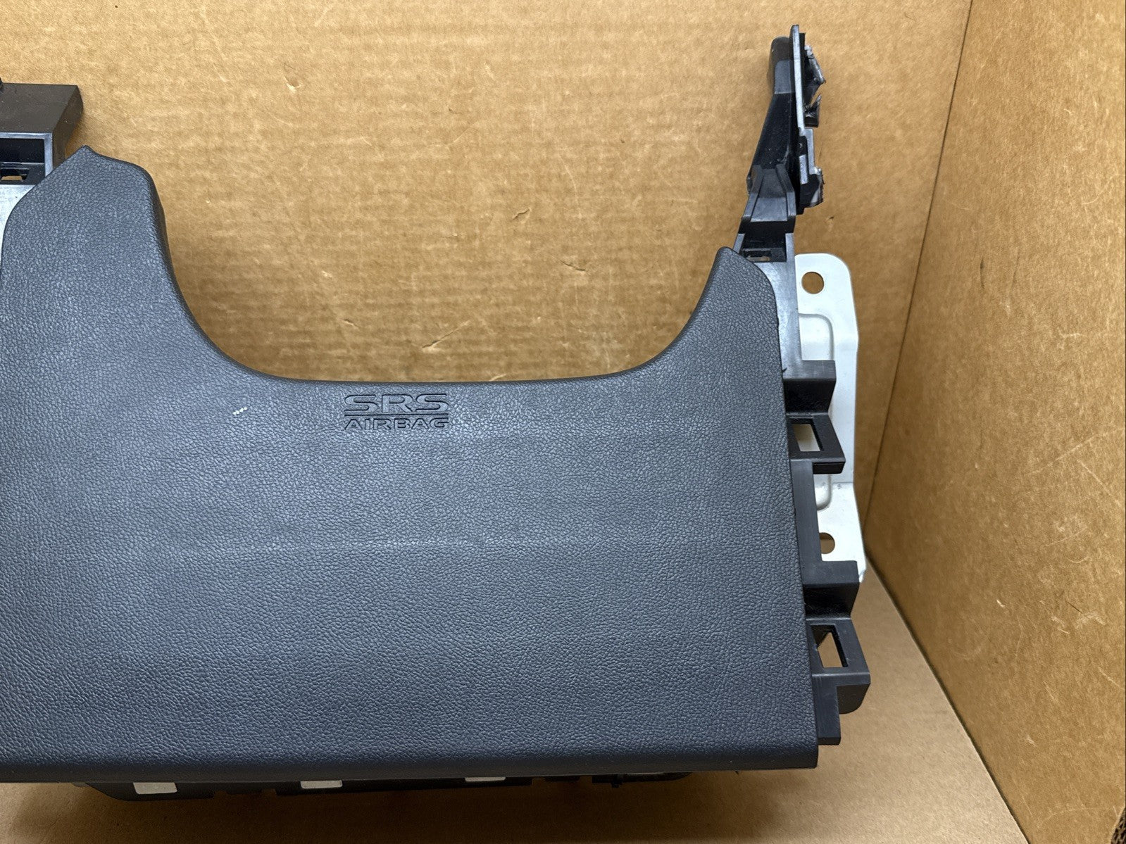 2016-2024 Mitsubishi Outlander Sport Front Left Driver Side Knee Air Bag Airbag2