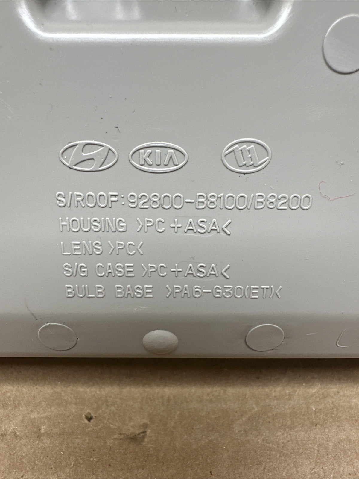 2013 2106 Hyundai Santa Fe Gray Over Head Overhead Console Light Sunroof OEM4