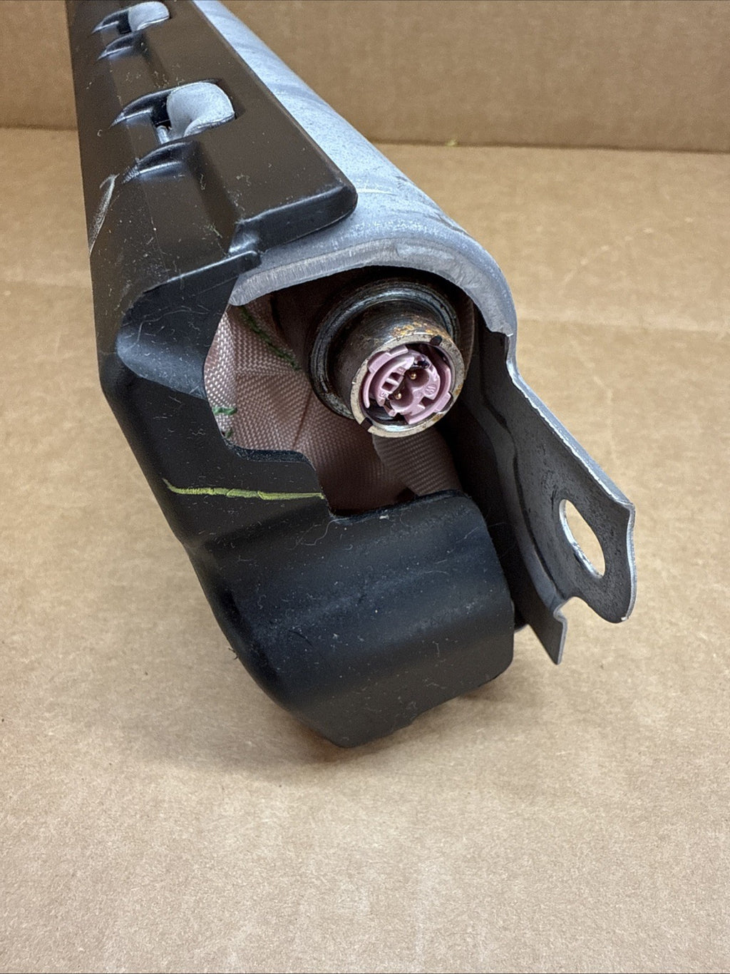 2019 2024 Cadillac XT4 Left Side Driver Knee Lower Air Bag Airbag 234202855