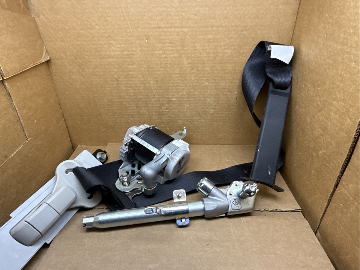 2014 2018 Forester Front Right Passenger Side Seat Belt Seatbelt Retractor7