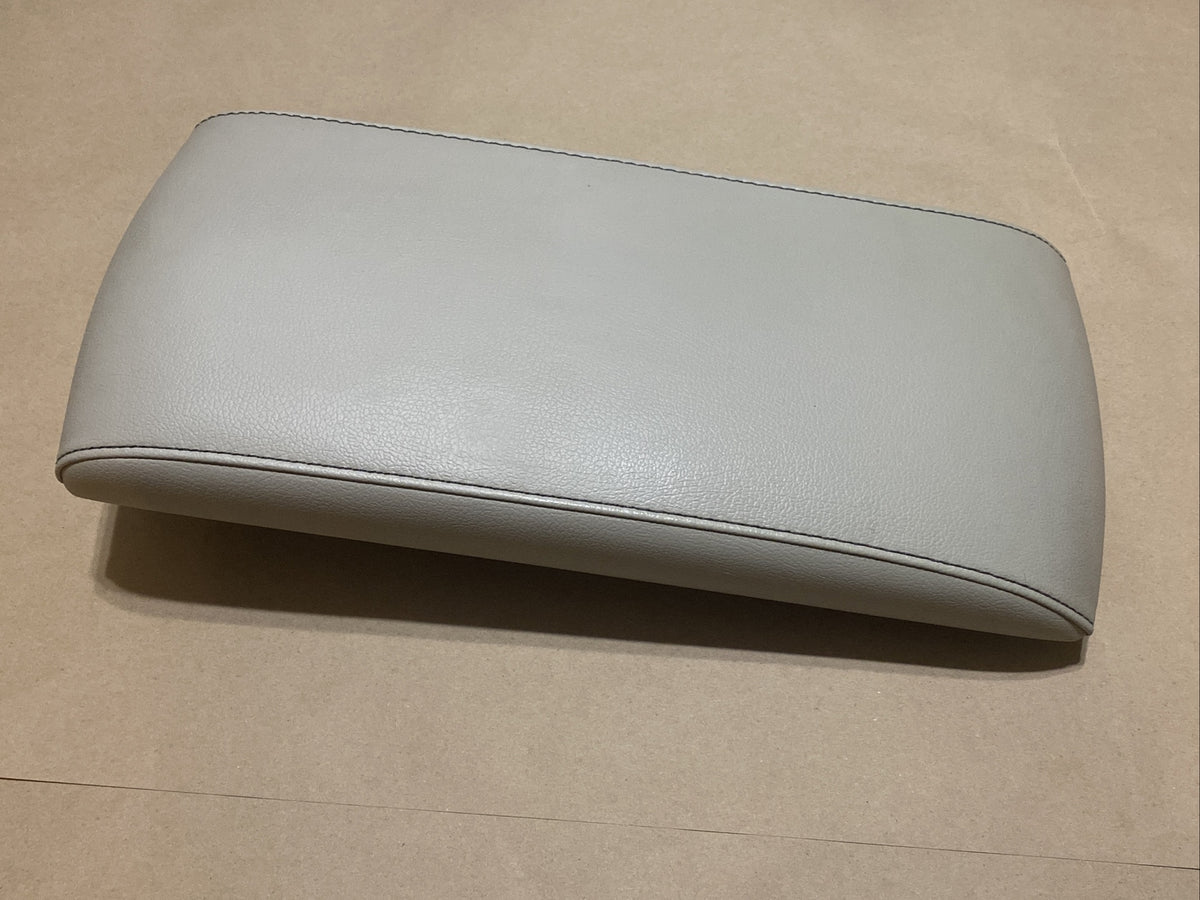 2009 2012 Ford Flex Center Console Arm Rest Armrest Storage Lid Cover OEM Stone1