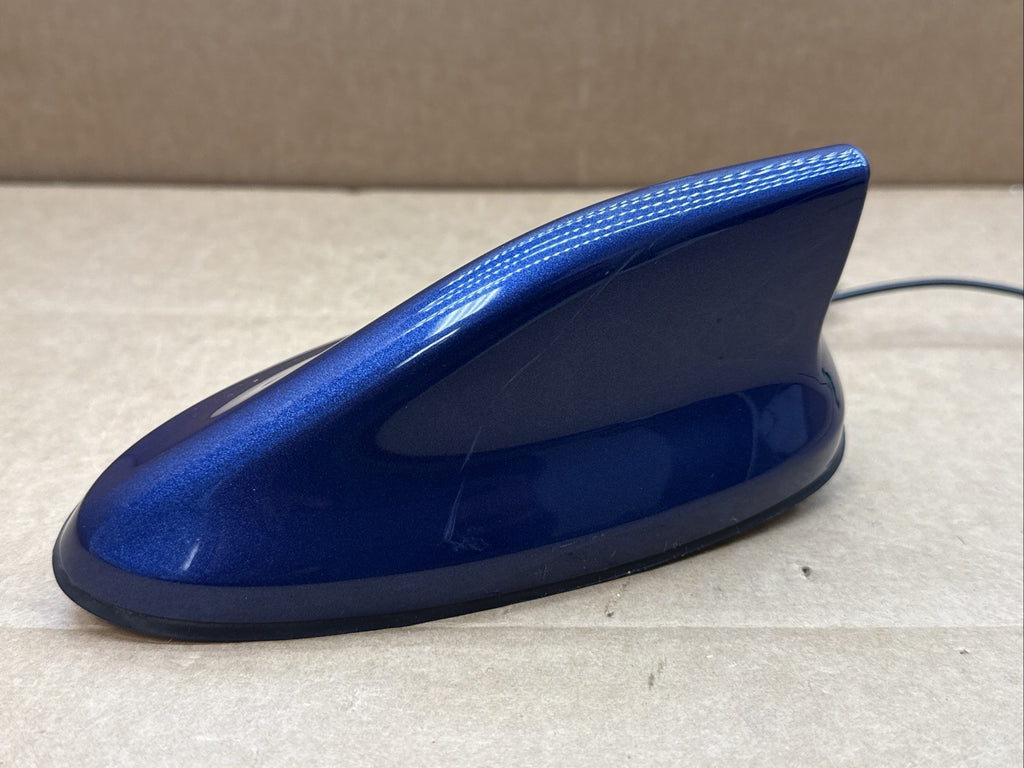 2018-2020 Nissan Rogue Murano Shark Fin Antenna Blue RBY 28208 7FH0A SCRATHED1