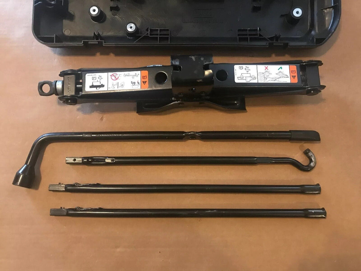 2009 2014 FORD F150 F 150 SCISSOR JACK AND TOOL KIT CASE LUG WRENCH3