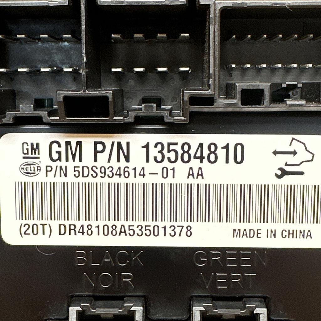 2011 2017 Equinox Terrain Front Driver Seat Memory Control Module 135848101