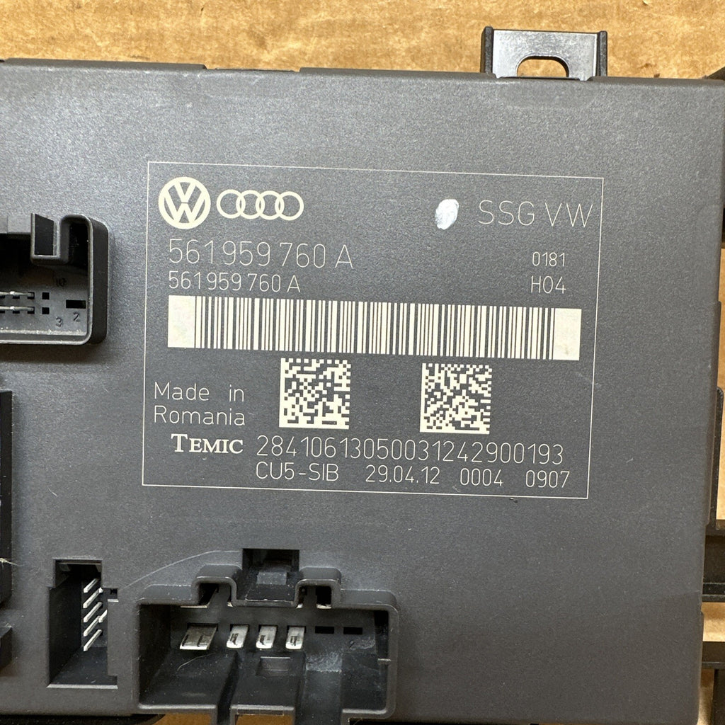 2012 2015 VW Passat Driver Seat Memory Control Module 561959760A2