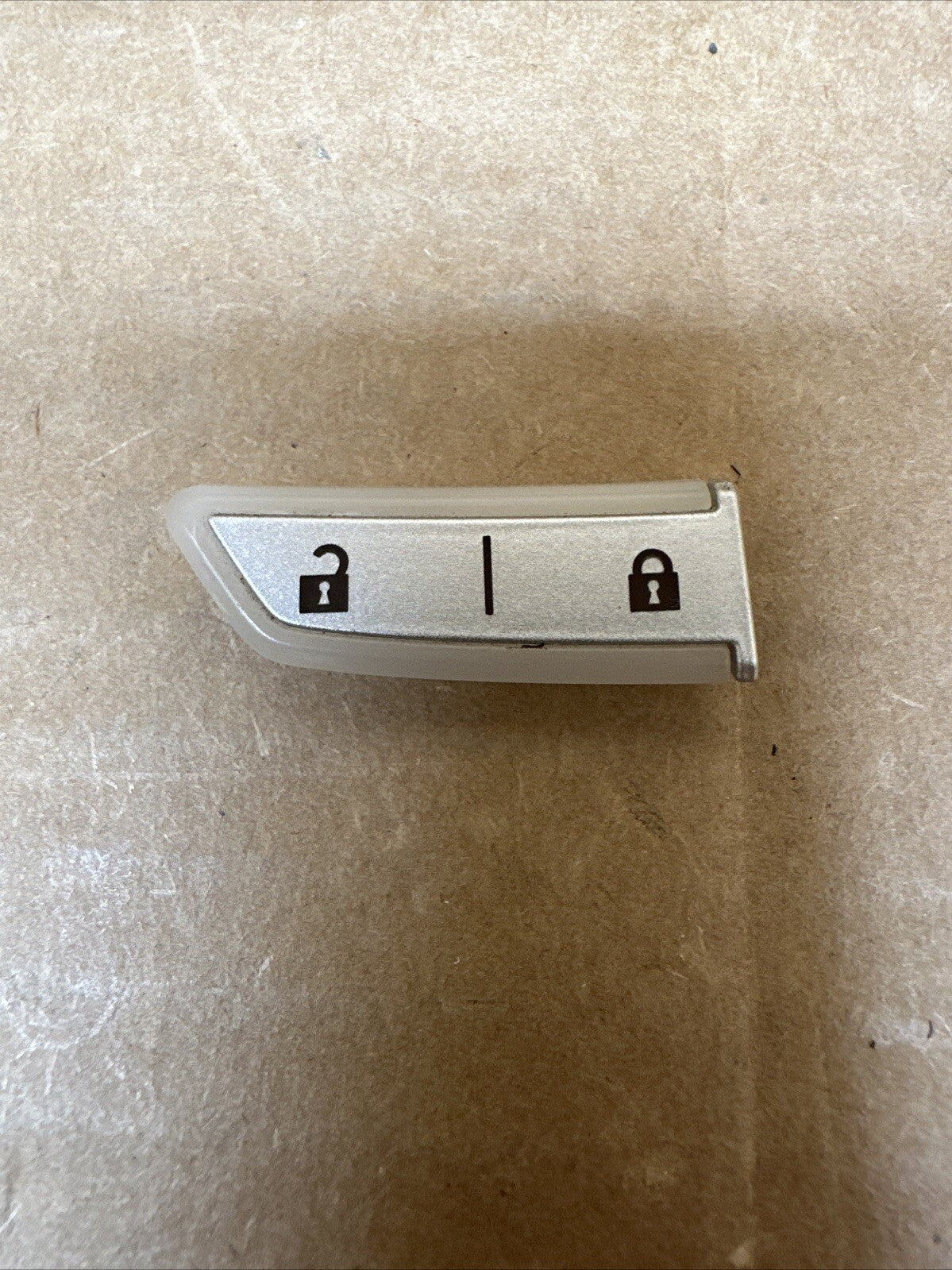 2010 2015 GMC Terrain Chevy Equinox Radio Control Panel Lock Unlock Button Cover0