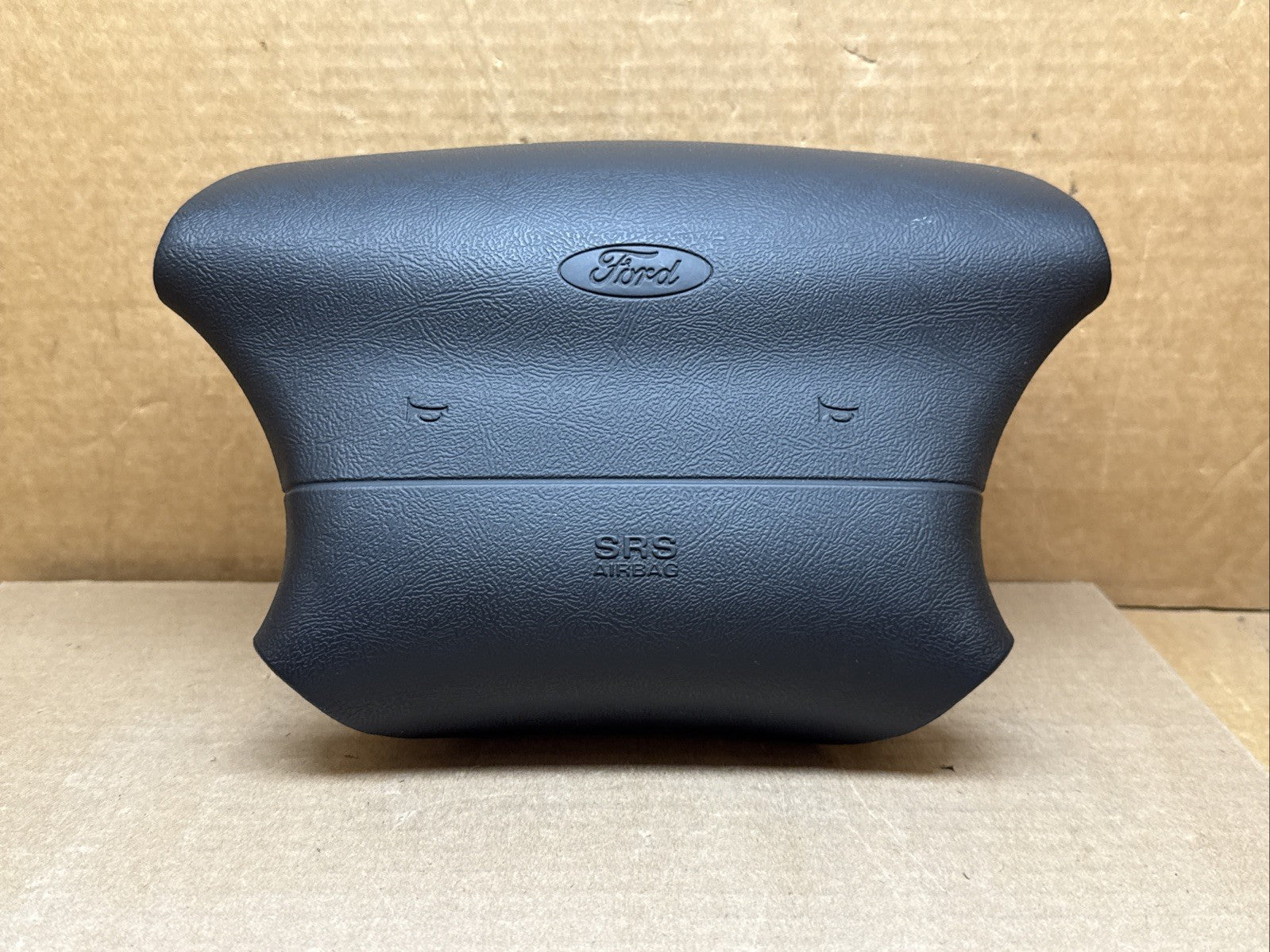 1995 1997 Explorer Front Left Driver Side Steering Wheel Air Bag Airbag Black1