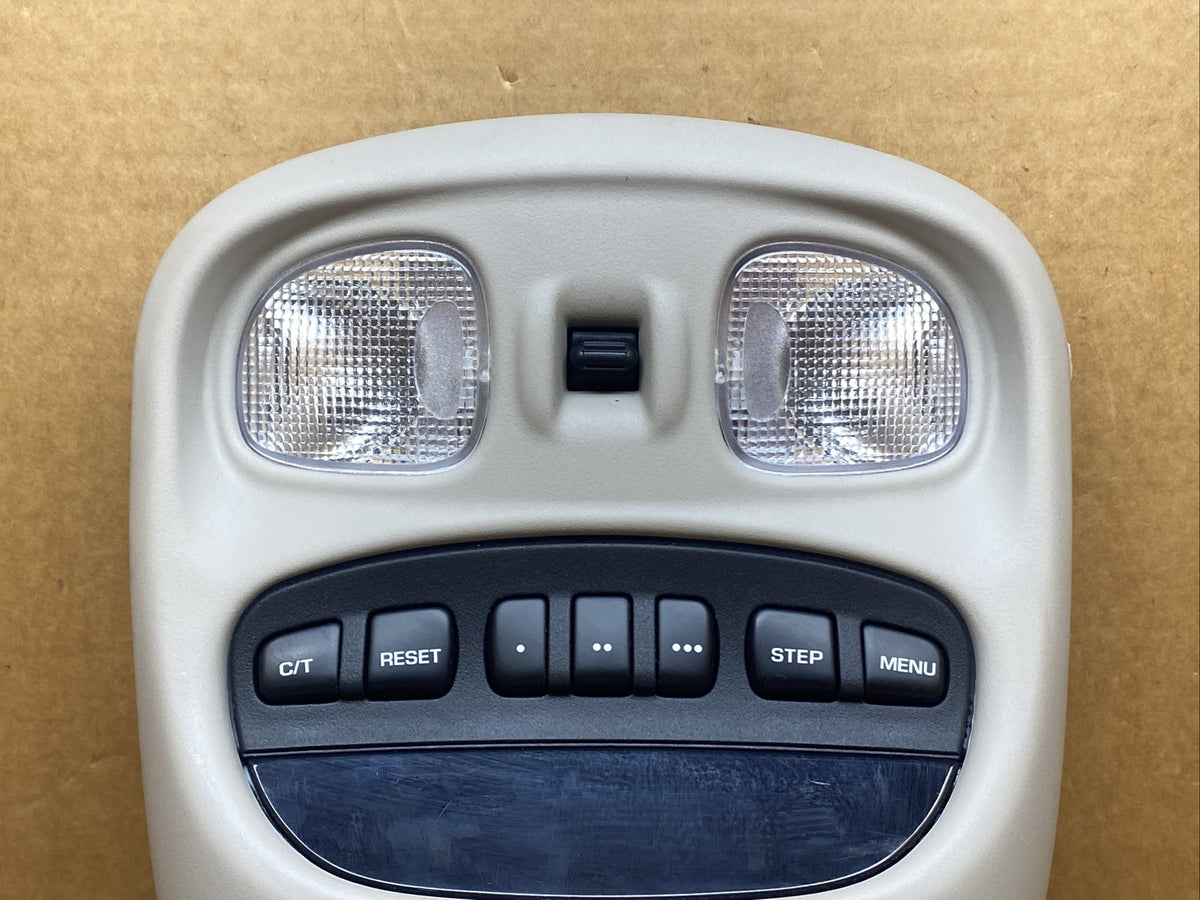 99 04 Jeep Grand Cherokee Overhead Console Interior Map Dome Light 56042749AJ1