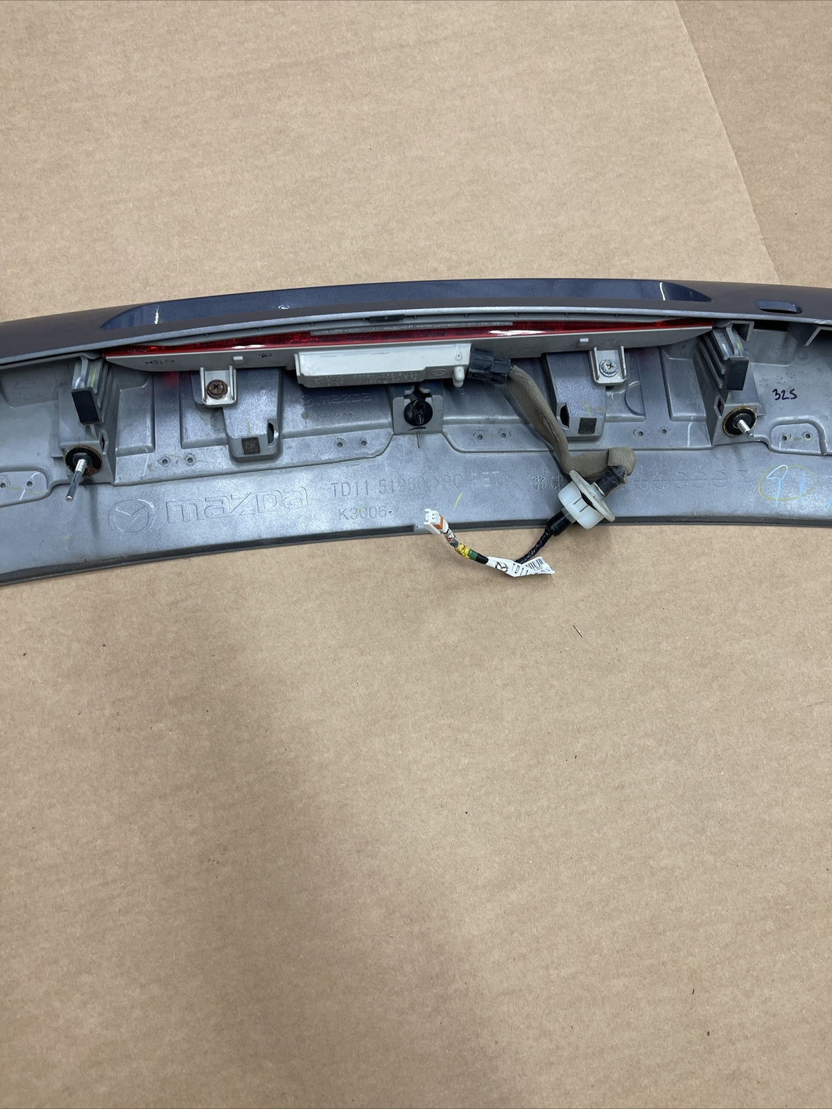 2007 2015 MAZDA CX 9 CX9 REAR LIFT GATE SPOILER 3RD THIRD BRAKE GRAY PAINT 32S4