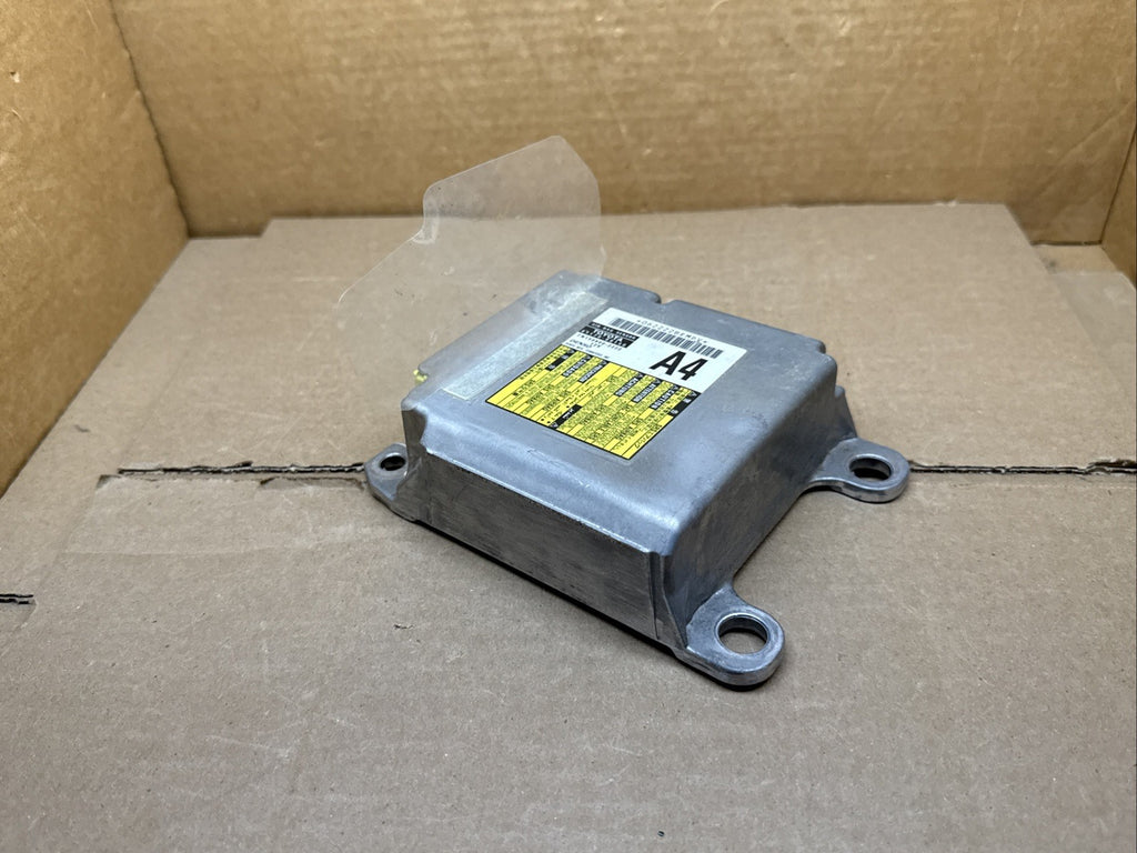 2015 2016 Toyota Sienna Air Bag Airbag Control Module Computer 89170 081405