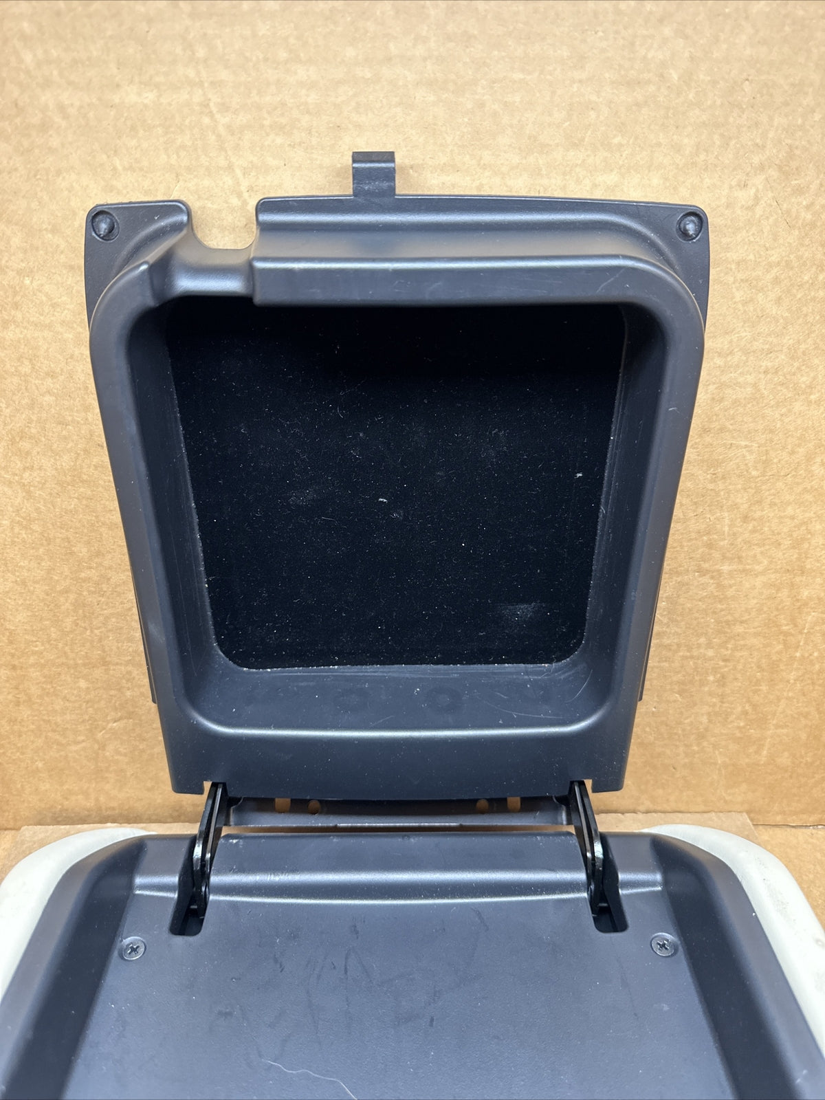 2013 2019 INFINITI QX60 NISSAN PATHFINDER Center Console Armrest Lid Cover Tan6