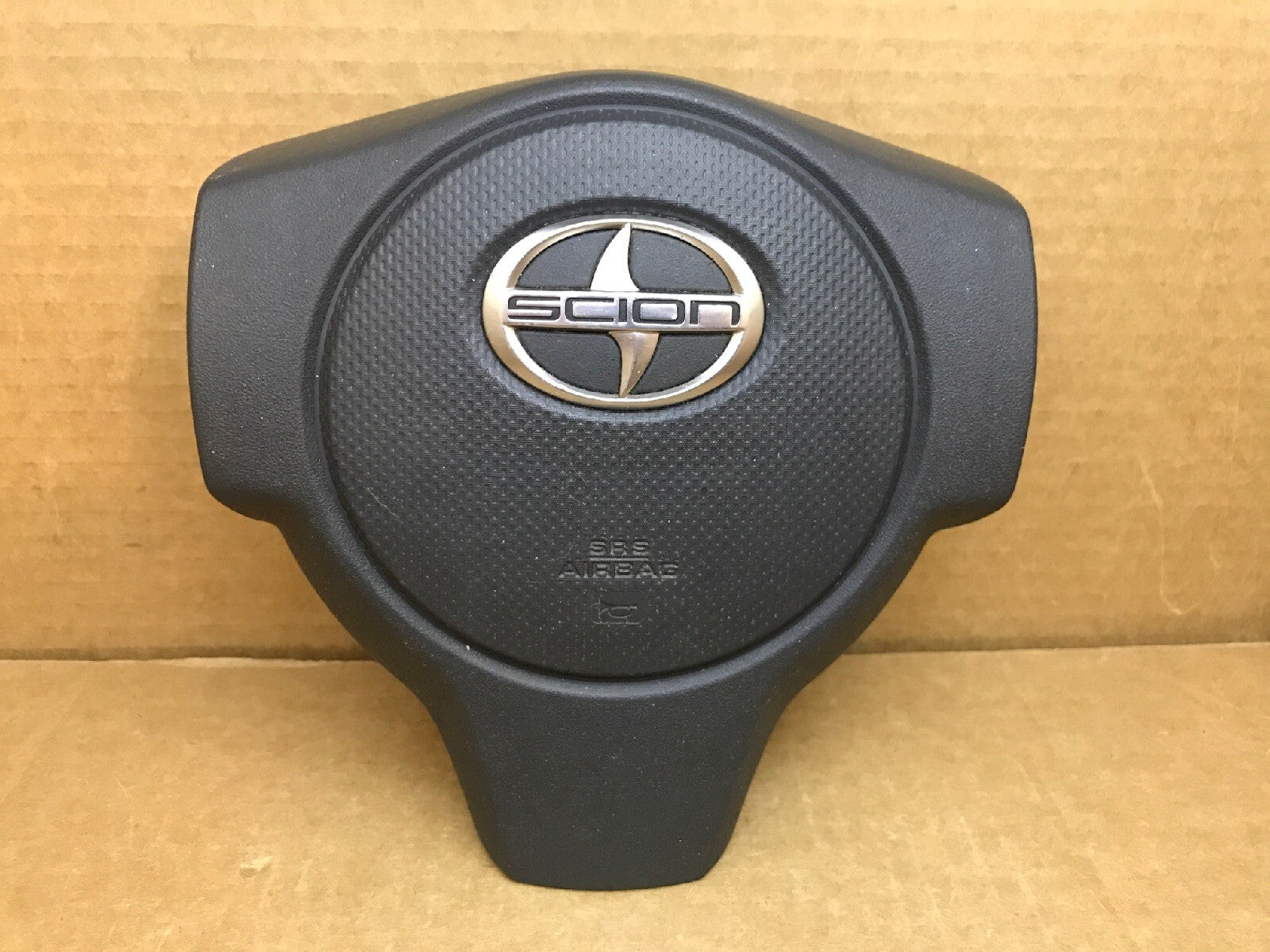 SCION xB FRONT LEFT DRIVER SIDE STEERING WHEEL AIRBAG AIR BAG BLACK0