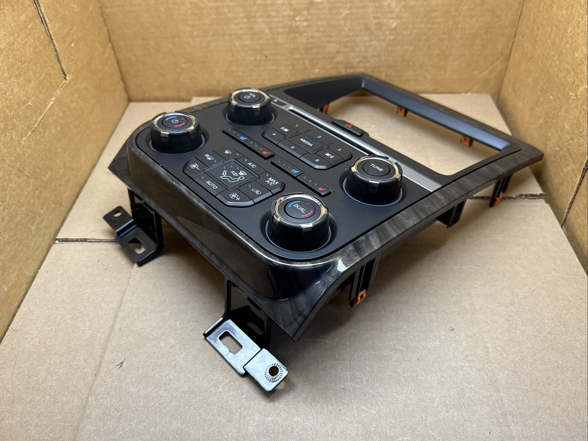 2015 2017 Ford Expedition Radio Climate Control Panel Bezel FL1T 18A802 EJSMQJ5