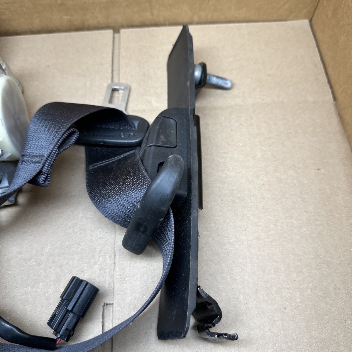 2009 2014 F 150 F150 Crew Cab Front Right Passenger Seat Belt Seatbelt Retractor3