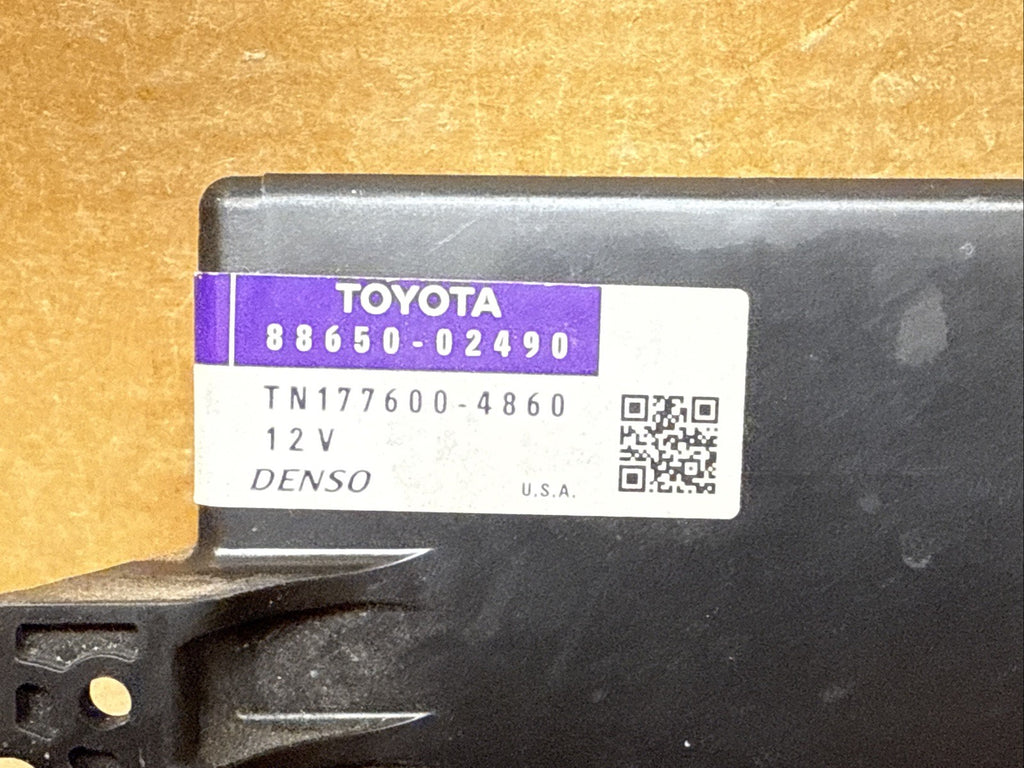 2009 2013 Toyota Corolla + Matrix Temperature Control Module OEM 88650 024901