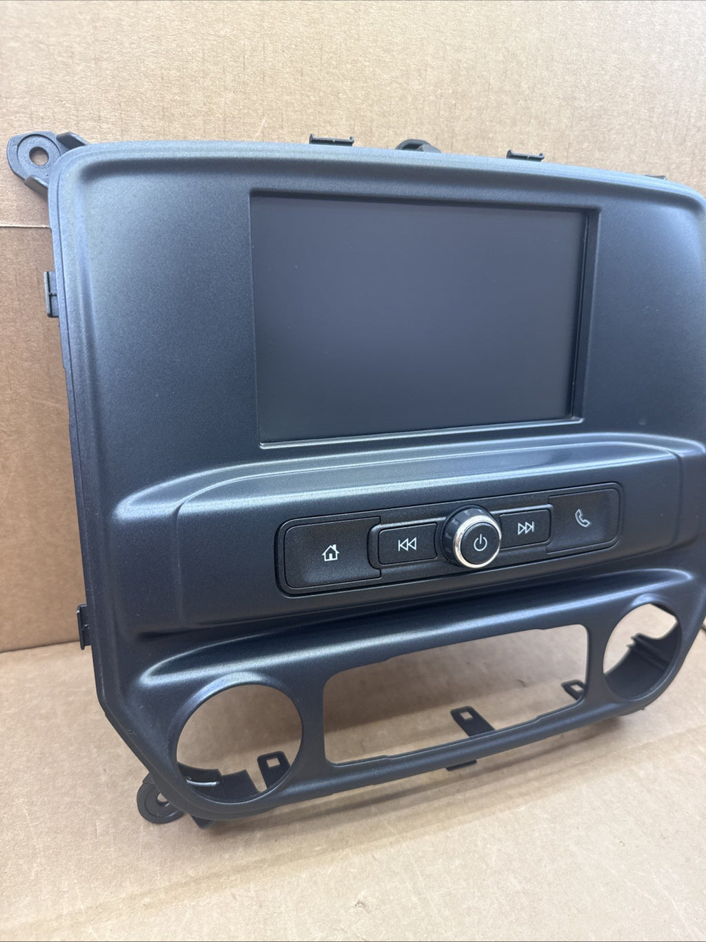 2017-2018 SILVERADO radio info display screen climate control panel 23472965 OEM0
