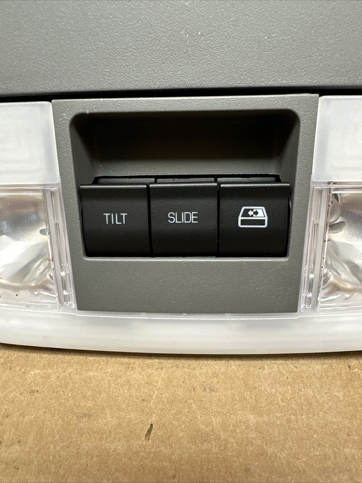 2009 2014 F150 F 150 Overhead Sun Roof Console Sunroof Back Glass Switch Gray1