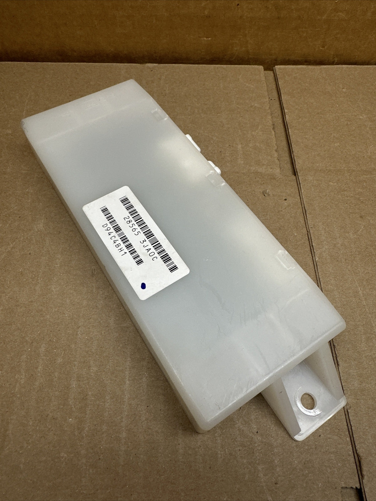 2013 2016 Nissan Pathfinder Front Driver Power Seat Control Module 28565 3JA0C4