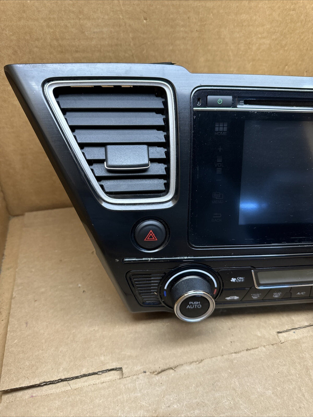 2015 HONDA CIVIC AM FM MP3 CD RADIO RECEIVER SCREEN 39100 TR6 A52 M1 OEM1