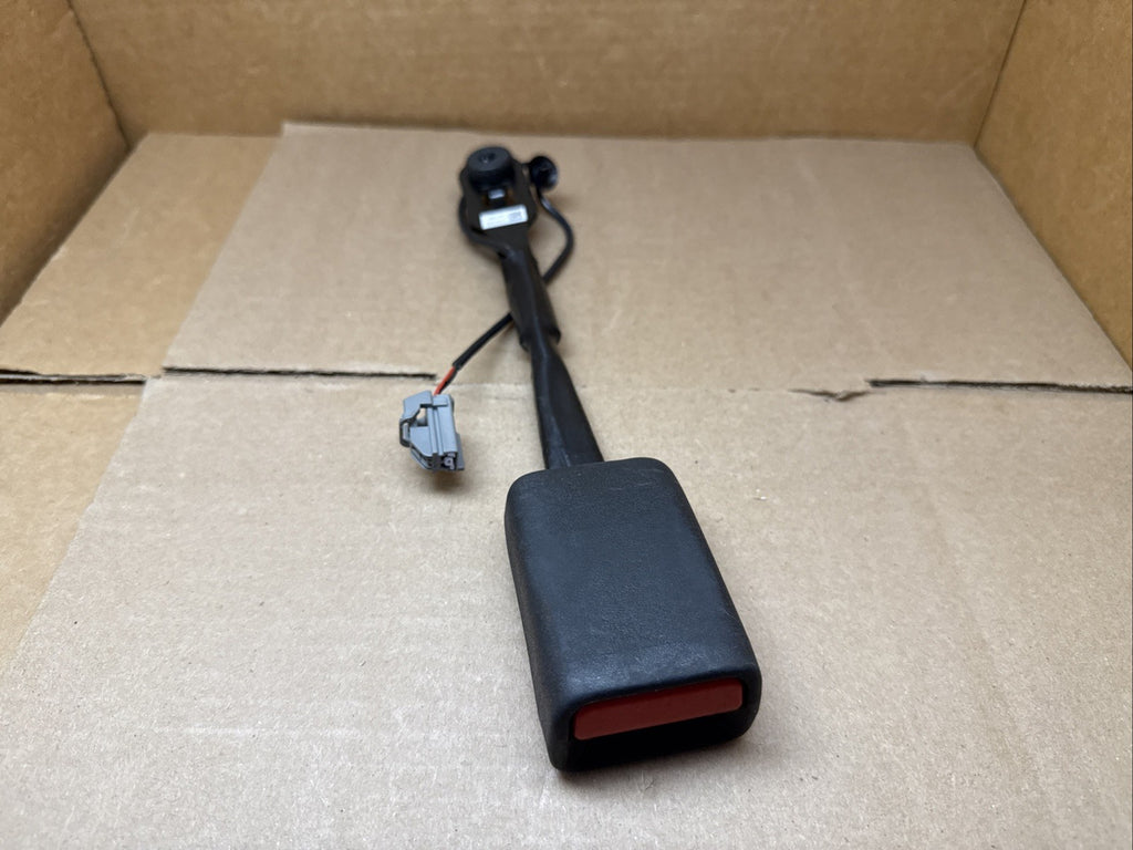 2017 2020 Chrysler Pacifica Front Right Passenger Side Seat Belt Seatbelt Buckle0