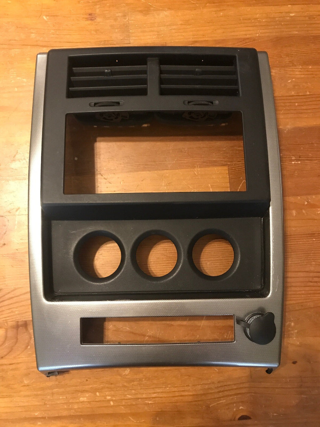 2008 2012 Jeep Liberty Radio Climate Dash Trim Vent Bezel 08 09 10 11 121