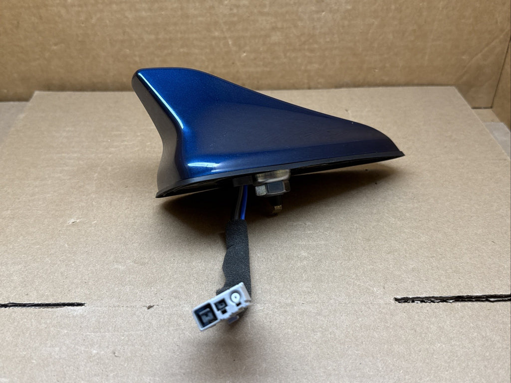 2017 2022 Kia Niro Roof Mounted Radio Audio Antenna Blue 96210 G5120C3U6