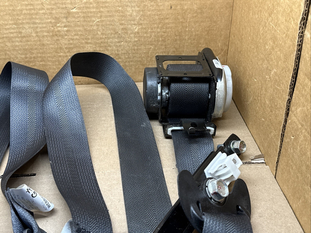 2014 2018 Outlander Sport Front Seat Belt Seatbelts Retractor Driver Passenger2