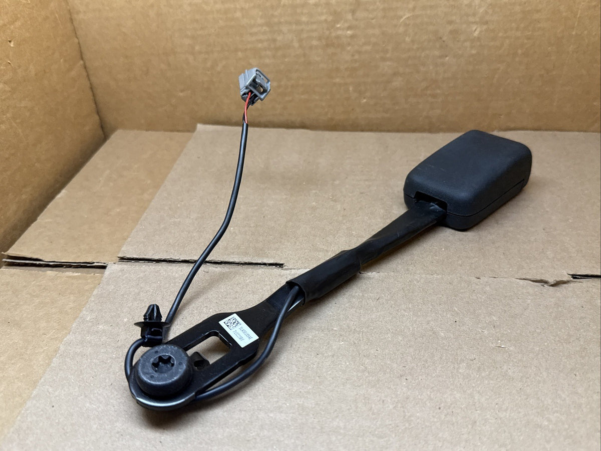 2017 2020 Chrysler Pacifica Front Right Passenger Side Seat Belt Seatbelt Buckle5