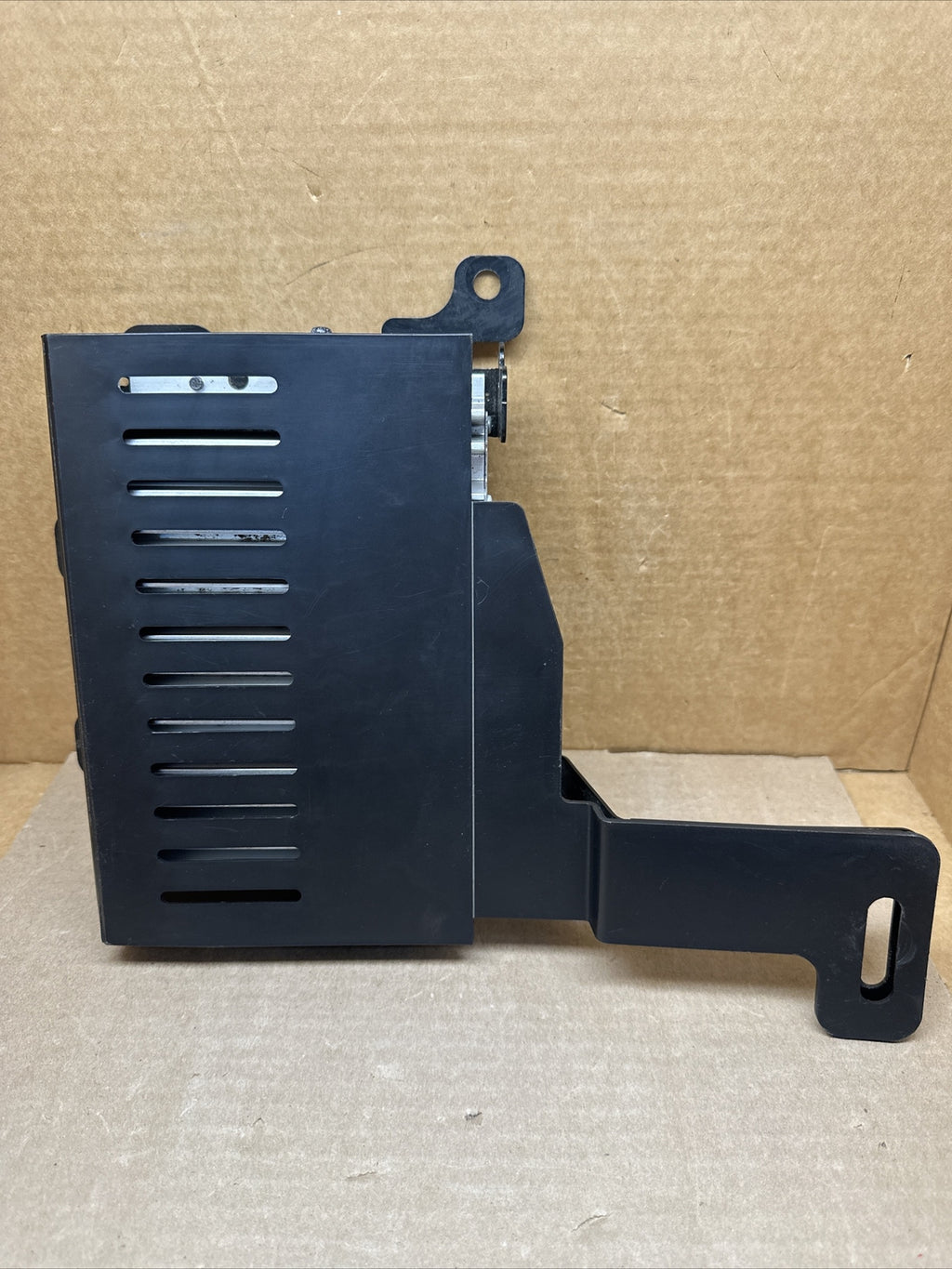 2011 2014 Hyundai Veloster Radio Amplifier Amp Mobis 963702V2010