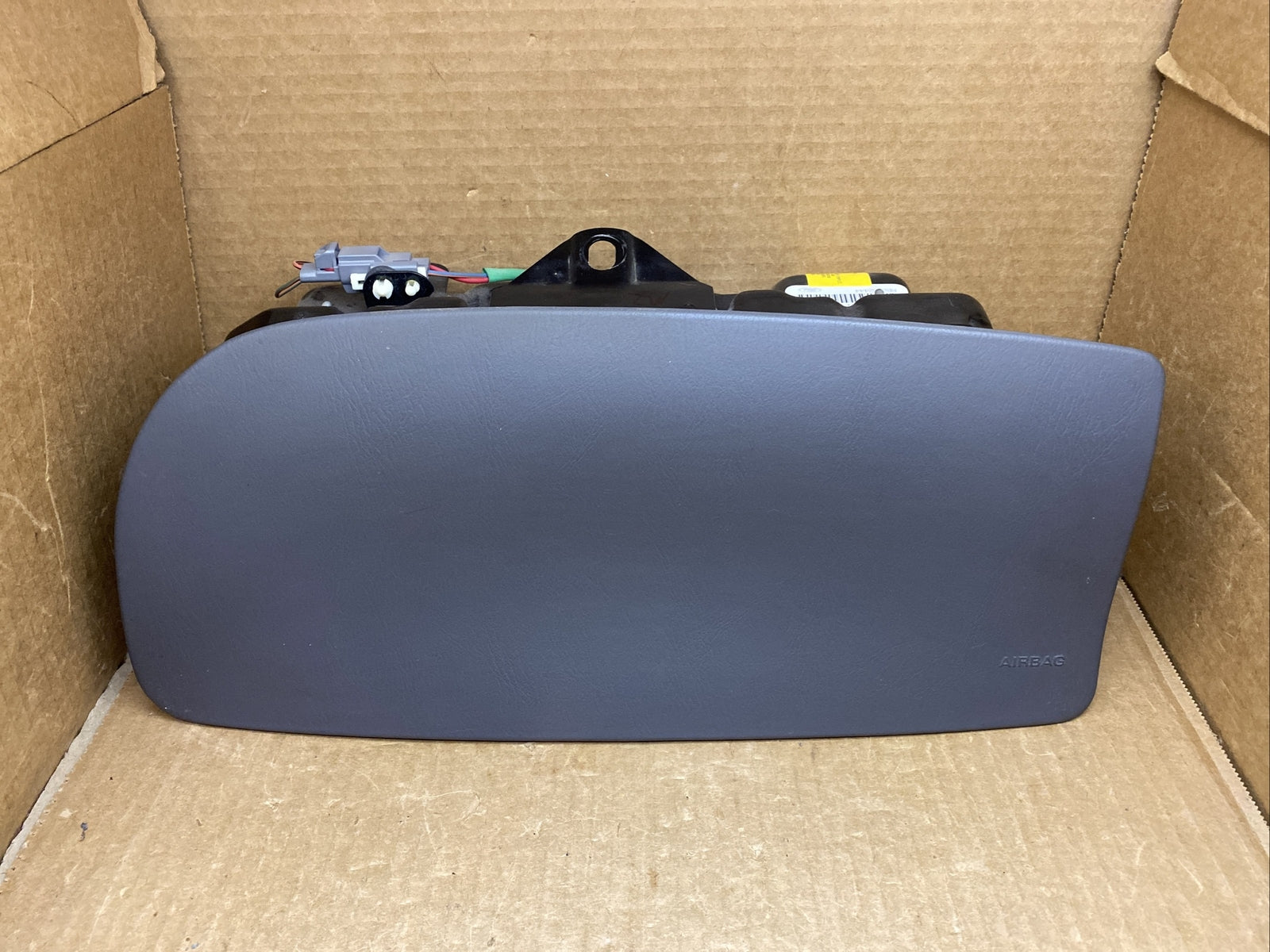 99 03 F150 99 02 Expedition Front Right Passenger Side Dash Air Bag Airbag Gray0