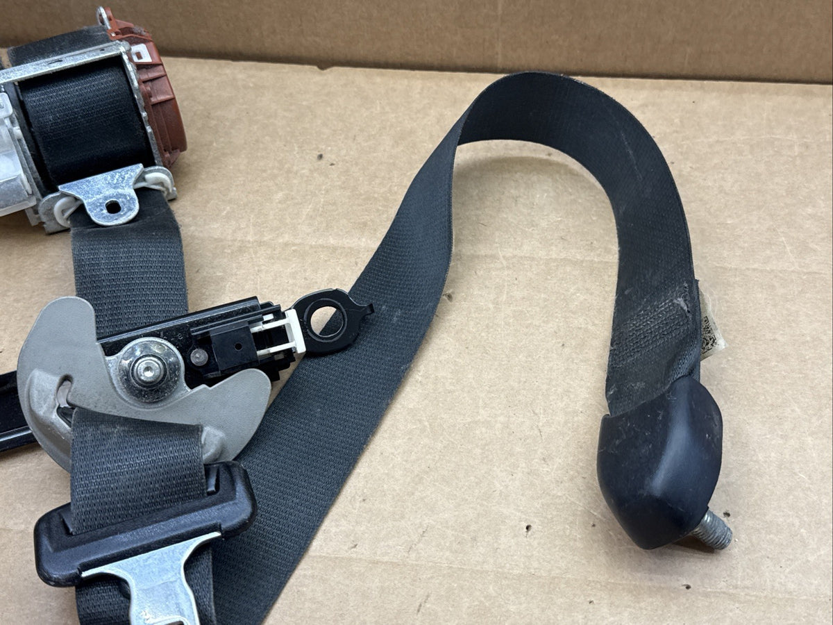 2012-2014 Toyota Camry Front Left Driver Side Seat Belt Seatbelt Retractor Black3