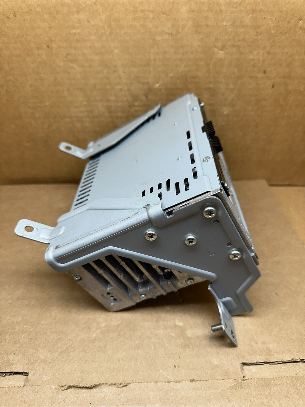 2017 2019 Ford Taurus Radio Stereo Receiver Disc Reader DG1T 19C107 LE3