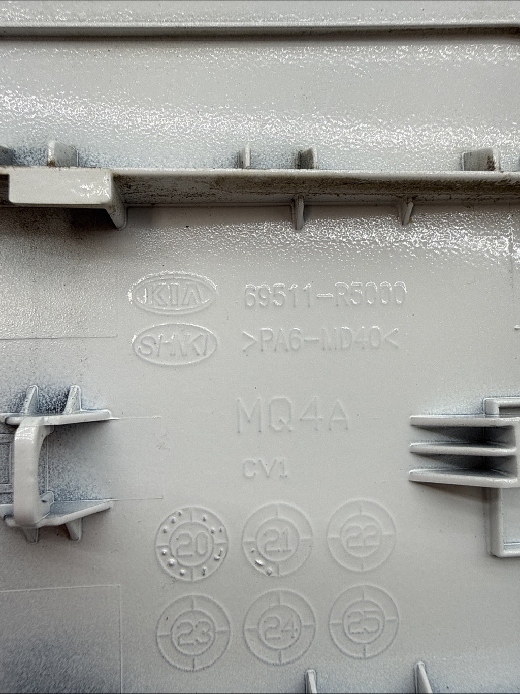 2021 2025 Kia Sorento Fuel Gas Tank Filler Door Lid Cover OEM White GWP7