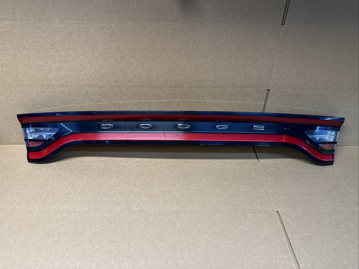 2015 2023 Dodge Charger Rear Trunk Lid Center Tail Light Taillight Panel OEM0