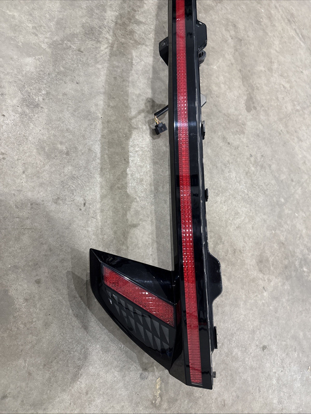 2022 2024 Hyundai Tucson Rear Center Trunk LED Tail Light Panel Camera OEM1