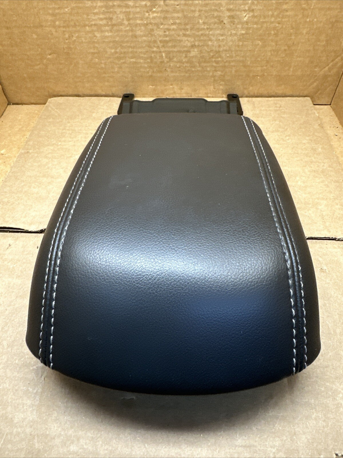 13 16 Ford Escape C Max Black Leather Arm Rest Armrest Center Console Lid OEM0