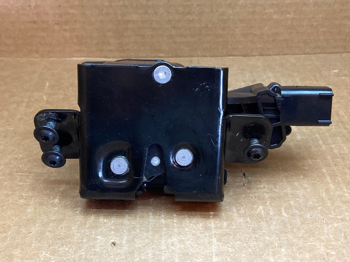 07 17 Chevrolet Cadillac GMC Power Liftgate Lift Gate Actuator Latch 135034675