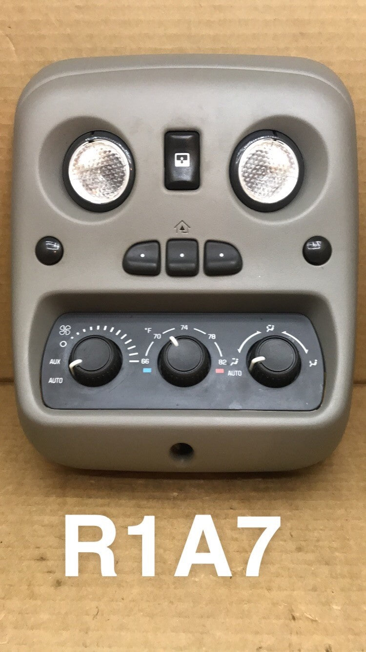 2003 06 Cadillac Escalade Overhead Console Dome Light OEM Pewter Gray 2005 20060