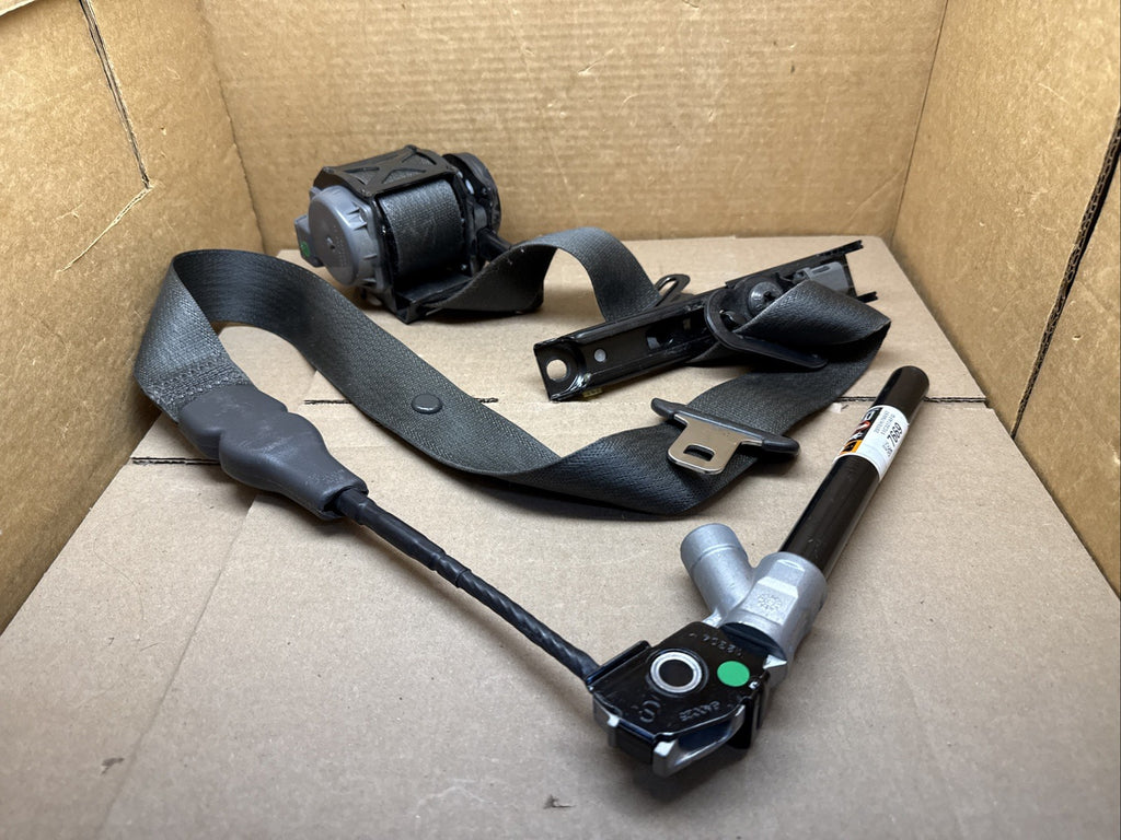 2013 2015 Spark Front Left Driver Side Seat Belt Seatbelt Retractor Assembly0