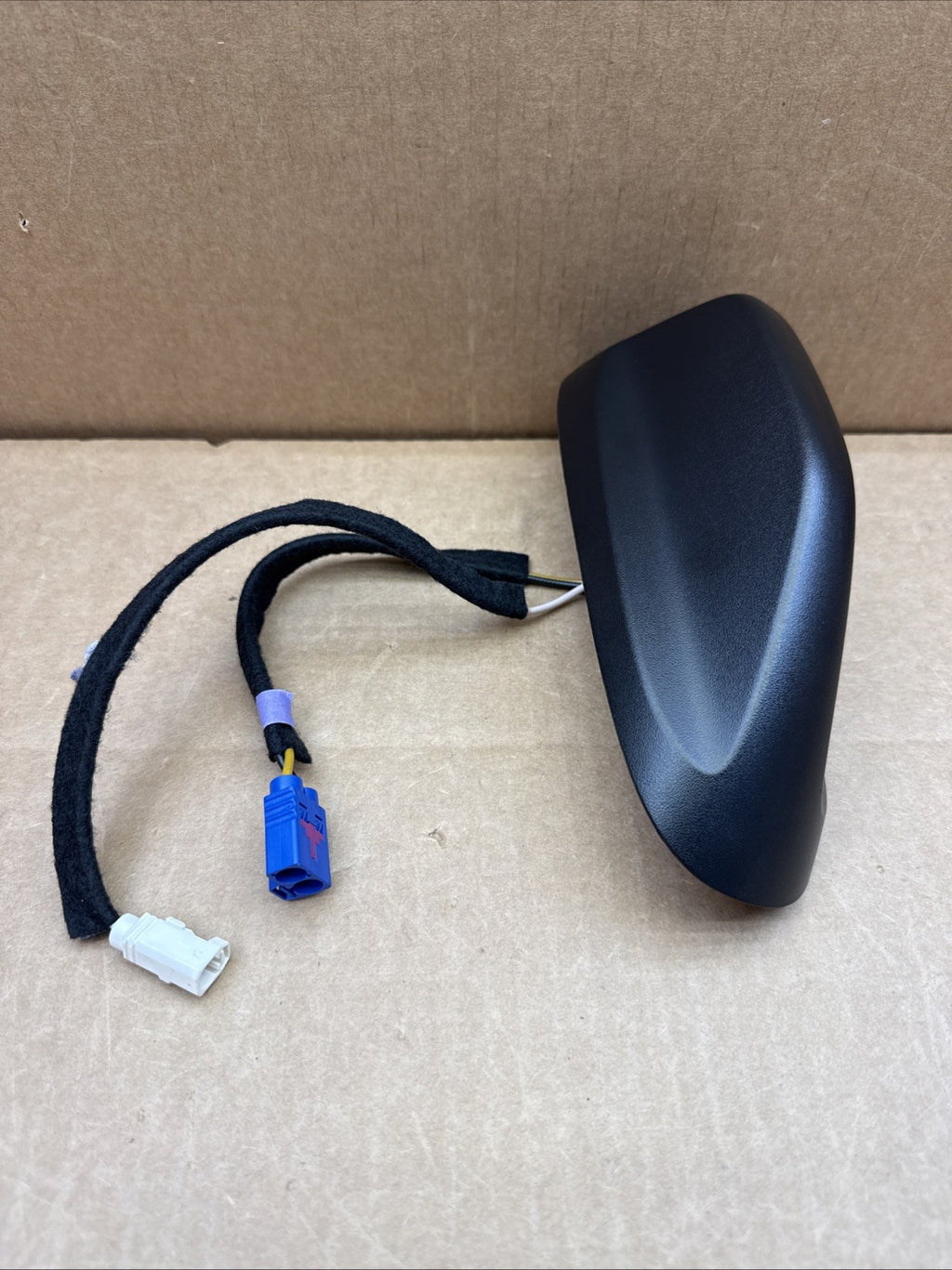 2020-2021  Durango Grand Cherokee Radio Shark Fin Antenna 68492716AA0